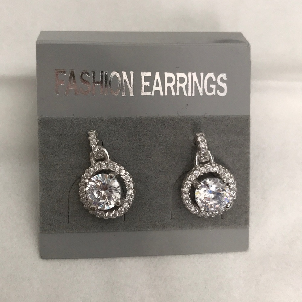 Sterling silver 925 cubic zirconia earring new